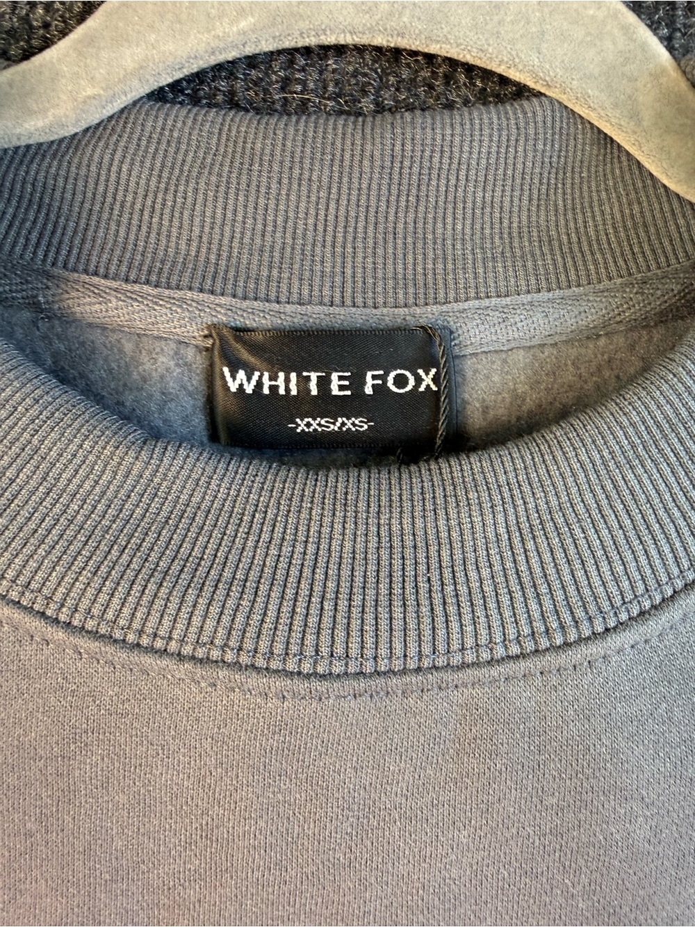 Season 7 Gray Crewneck White Fox Crewneck with Pink Logo xxs xs - Picture 3 of 6